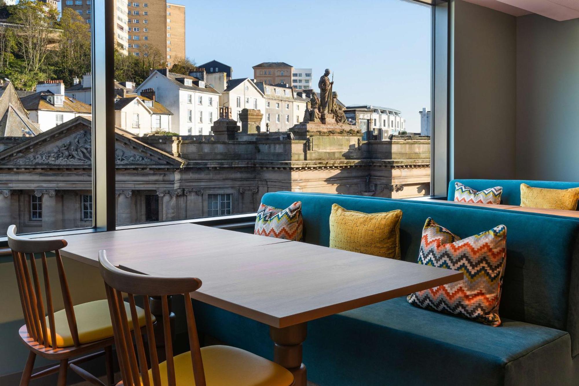 Hampton By Hilton Torquay Hotell Exteriör bild
